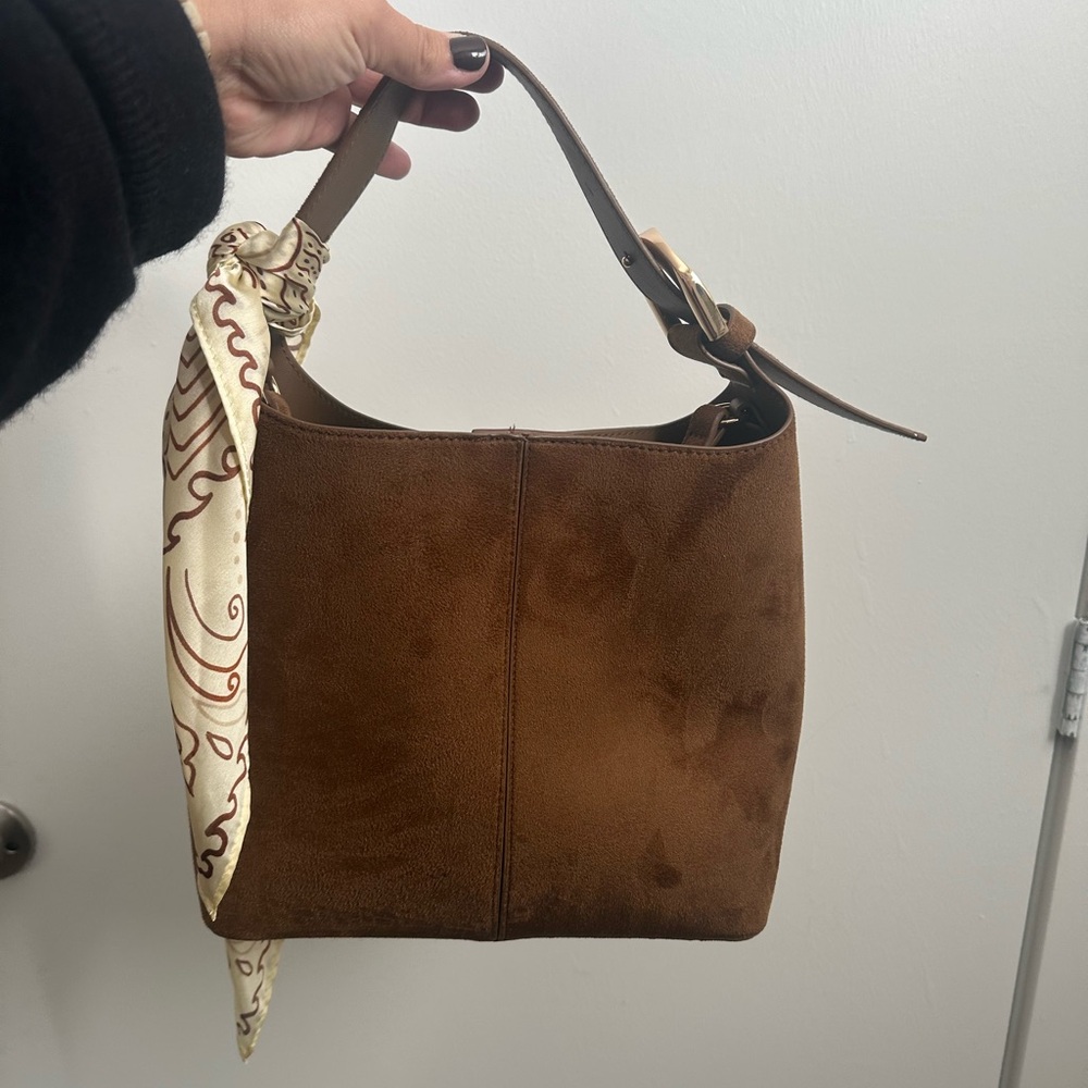 H&M Napped suede brown crossbody bag madewell-esque